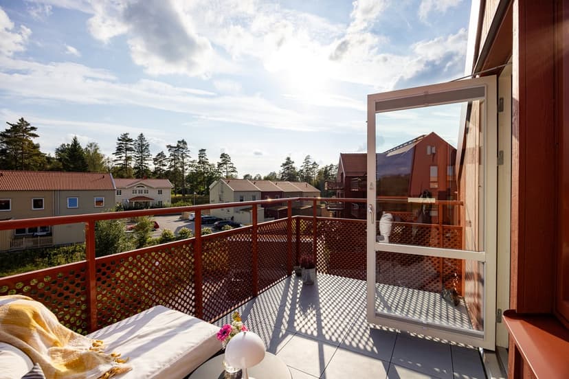 Ojersjo Partille 91 sqm Modern Apartment 1BR 2 Bath with Parking and Balcony Views